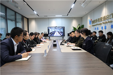 2月21日，進(jìn)出口公司傳達(dá)學(xué)習(xí)陜外集團(tuán)深化“三個年”活動暨“二次創(chuàng)業(yè)”推進(jìn)會精神。_副本.jpg